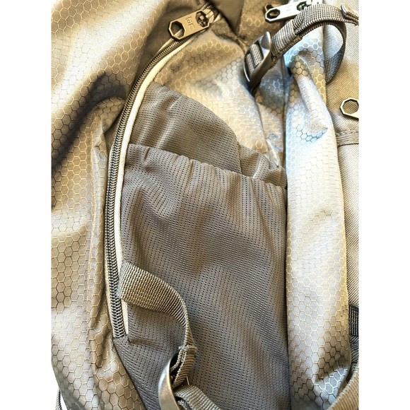 Basecamp Backpack Black Tactical Hiking Laptop Bag Unisex Travel Bag Padded - Picture 8 of 13